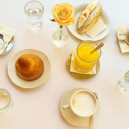 Alojamento de Acomodação e Pequeno-almoço Poseidon 3*