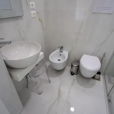 Poseidon Bed & Breakfast 3*